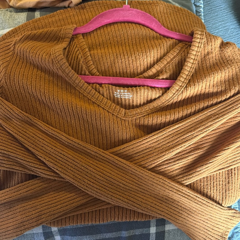 AE super soft sweater